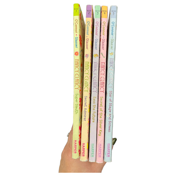 Nancy Clancy Books Set of 5-Books Number 1-5 - Picture 11 of 11